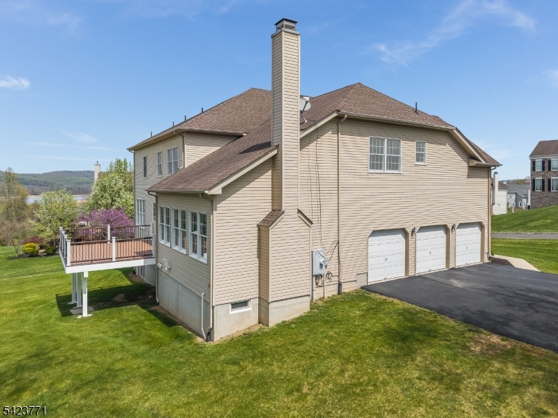 Lookout Pointe - Residential