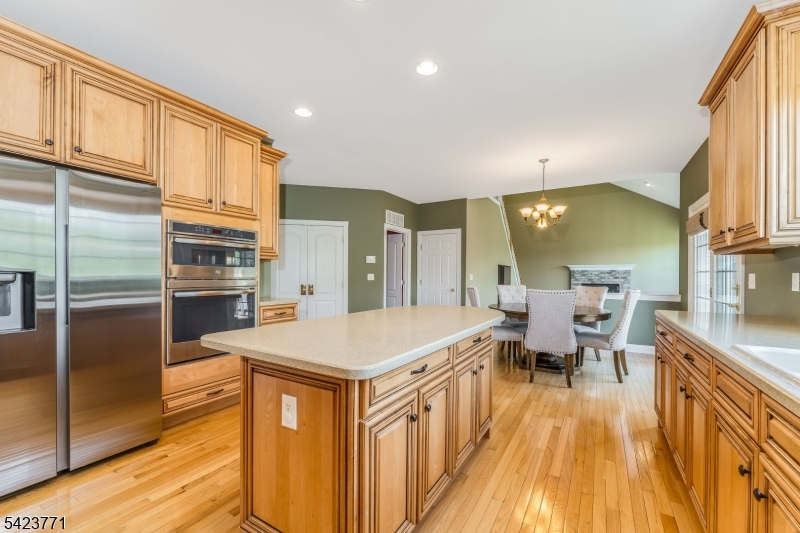 Lookout Pointe - Residential