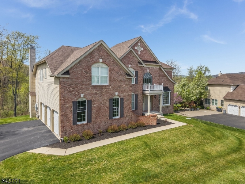 Lookout Pointe - Residential