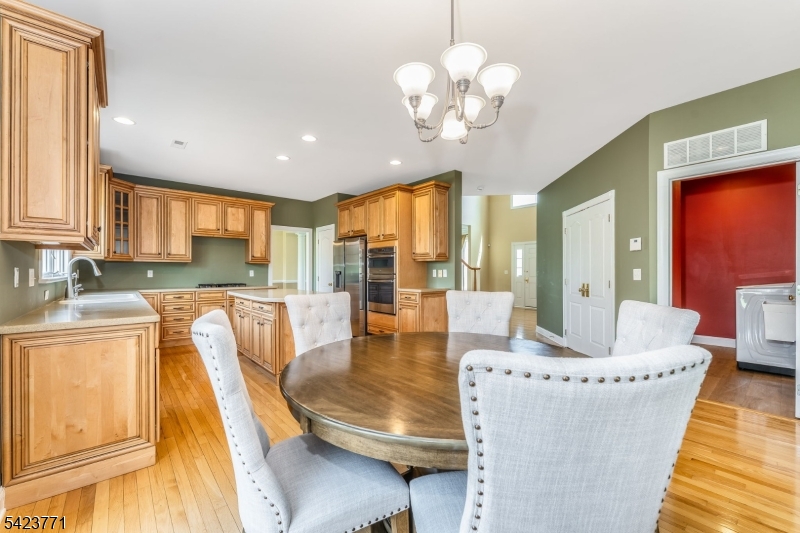 Lookout Pointe - Residential