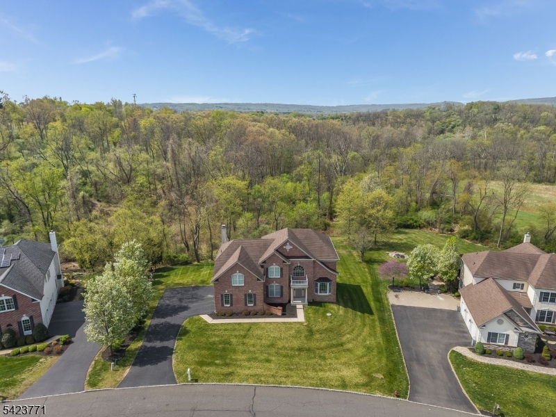 Lookout Pointe - Residential