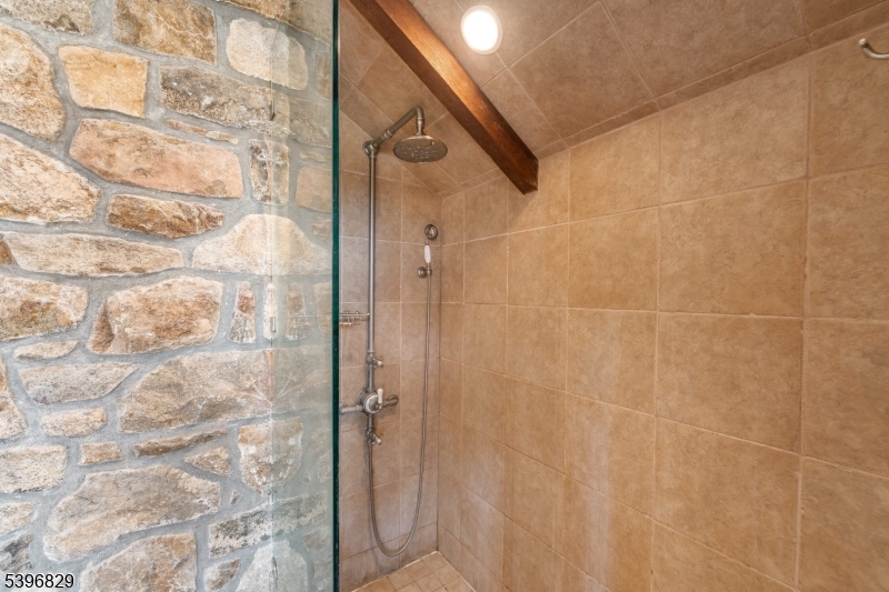 PERRYVILLE - Residential