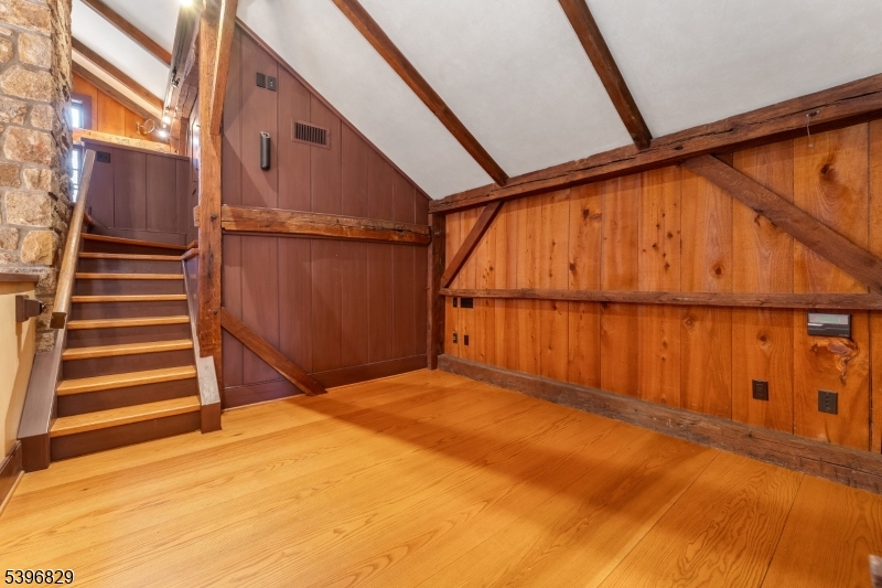 PERRYVILLE - Residential