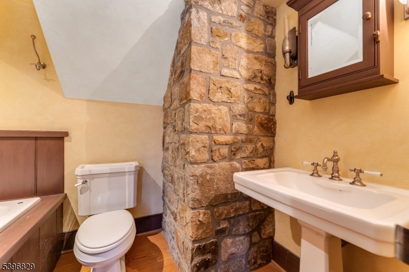 PERRYVILLE - Residential