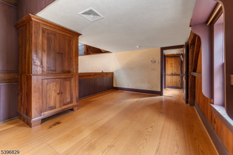 PERRYVILLE - Residential