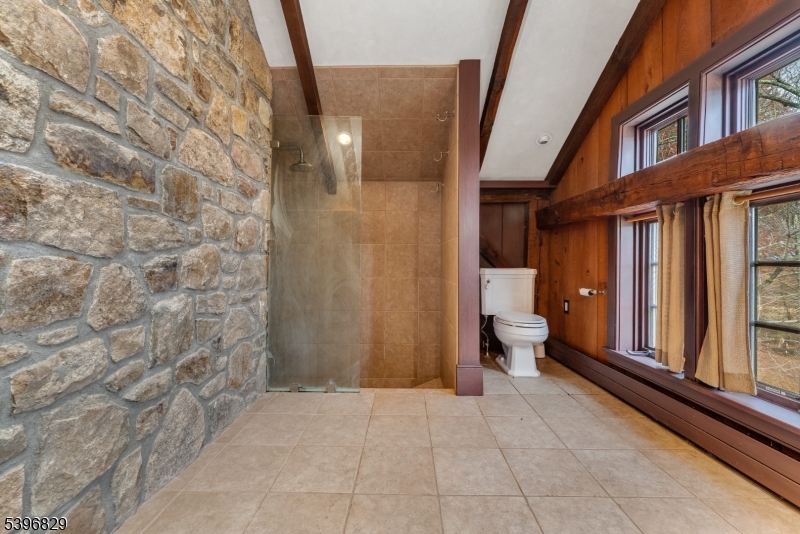 PERRYVILLE - Residential