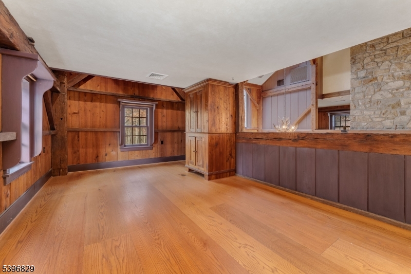 PERRYVILLE - Residential