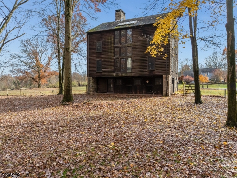 PERRYVILLE - Residential