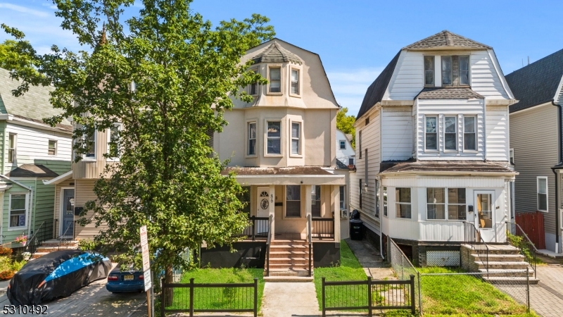 East Orange City, New Jersey 07017, United States, 4 Bedrooms Bedrooms, ,2 BathroomsBathrooms,Residential,Active,99420