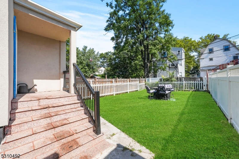 East Orange City, New Jersey 07017, United States, 4 Bedrooms Bedrooms, ,2 BathroomsBathrooms,Residential,Active,99420