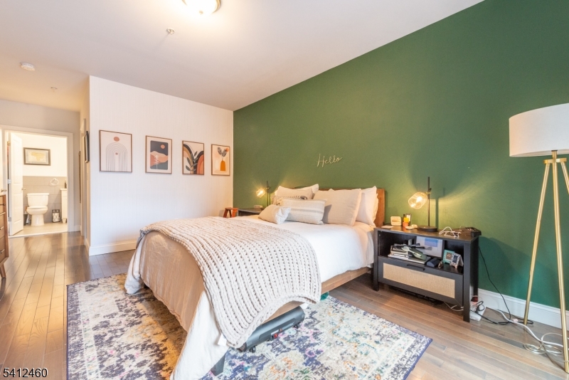 Lofts at Lincoln Park - Residential