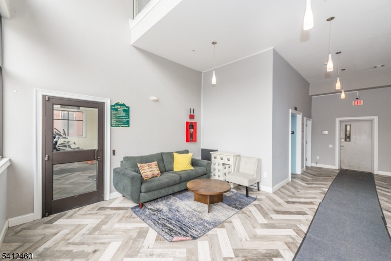 Lofts at Lincoln Park - Residential