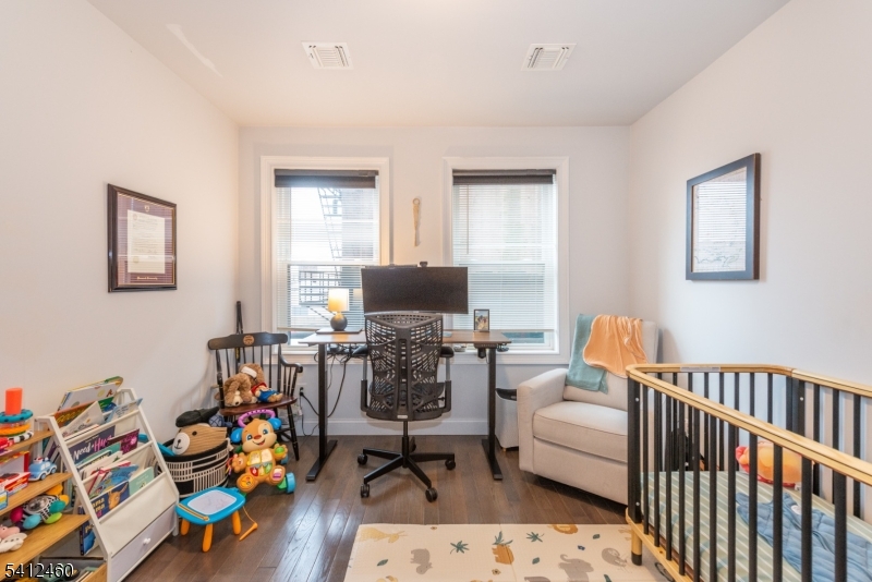 Lofts at Lincoln Park - Residential