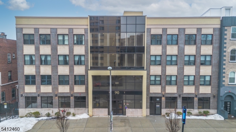 Lofts at Lincoln Park - Residential