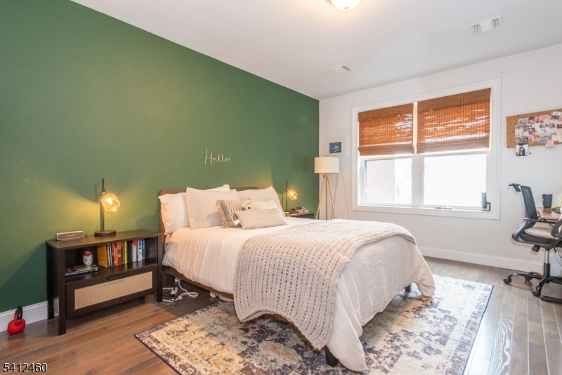 Lofts at Lincoln Park - Residential