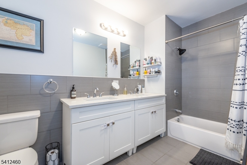 Lofts at Lincoln Park - Residential