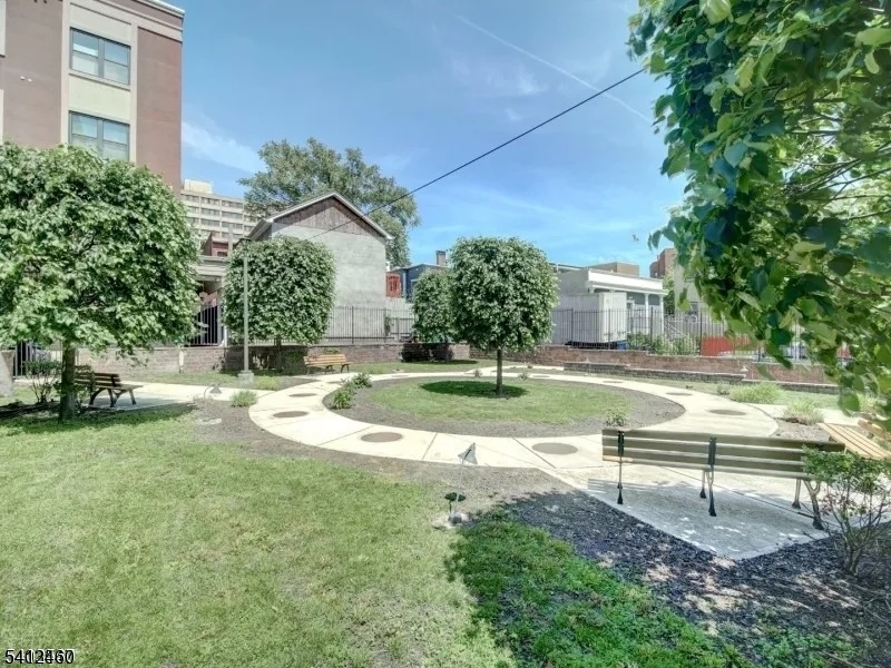 Lofts at Lincoln Park - Residential