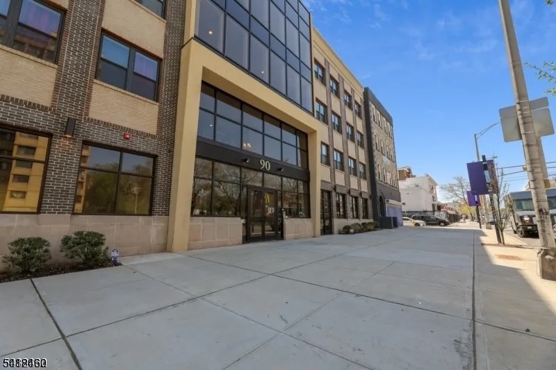 Lofts at Lincoln Park - Residential
