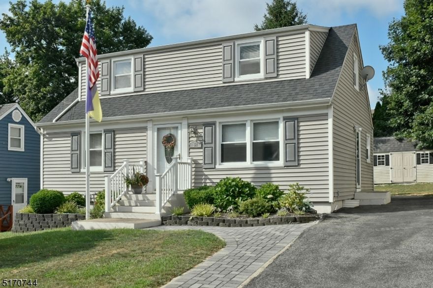 Welcome to 61 Stephen Pl in Rockaway Twp. This 3 bedroom, 1 bath house is move in ready! Pristine hardwood floors, neutral colors, eat in kitchen,  dining room and living room. Nice size backyard with paver patio. Updated bathroom 2019, back up generator, roof in 2016, new retaining wall and heated gutters.