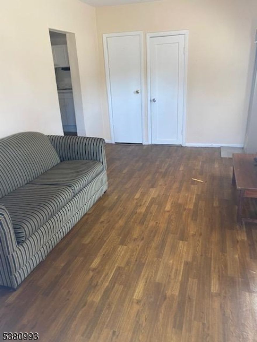 One Bedroom Bungalow with all utilities included, Pet Friendly, can be furnished or unfurnished