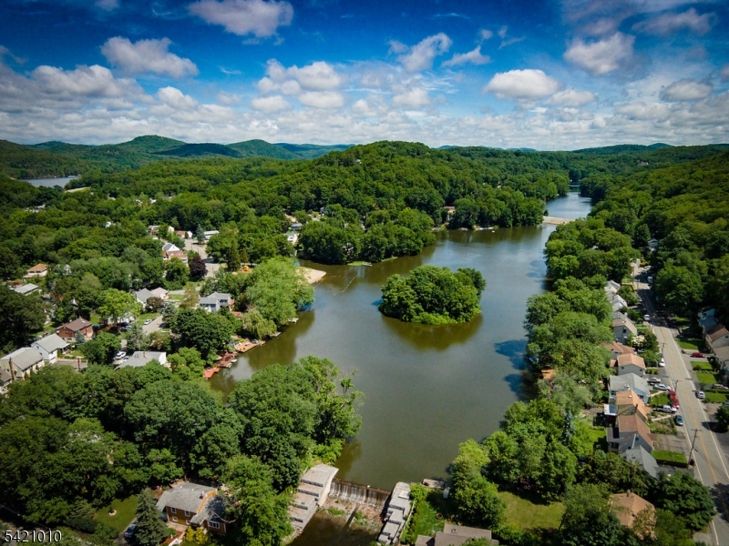 Skyline Lakes - Residential