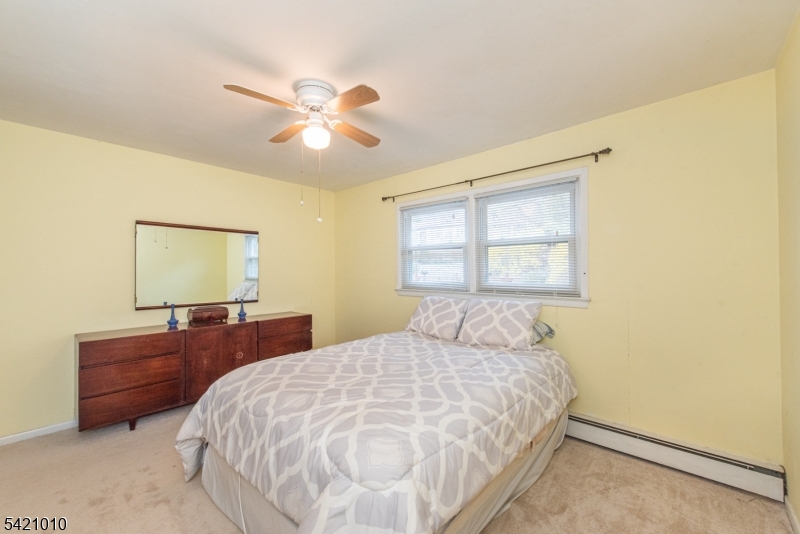 Skyline Lakes - Residential