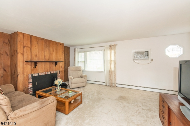 Skyline Lakes - Residential