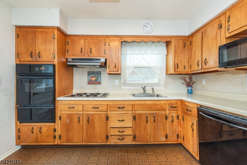 Skyline Lakes - Residential