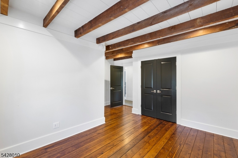 Annandale - Residential Income