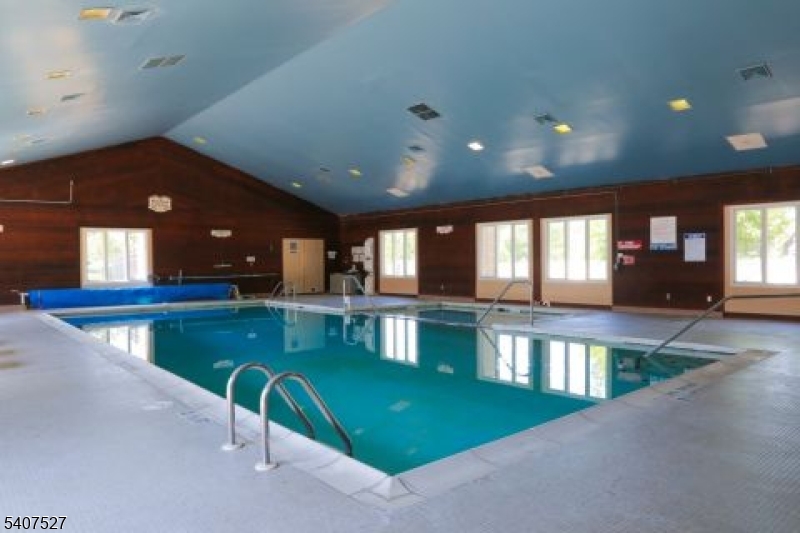 Mendham Commons - Residential