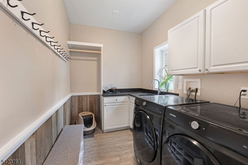 Fiddlers  Hollow - Residential