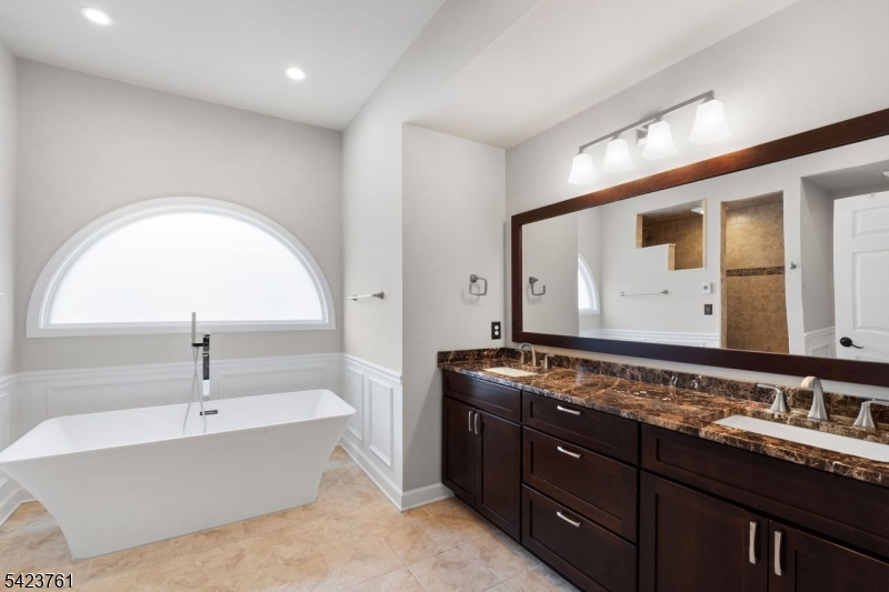 Fiddlers  Hollow - Residential