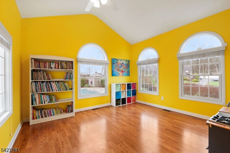 Fiddlers  Hollow - Residential