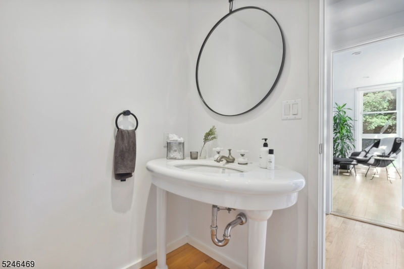 WYCHWOOD - Residential