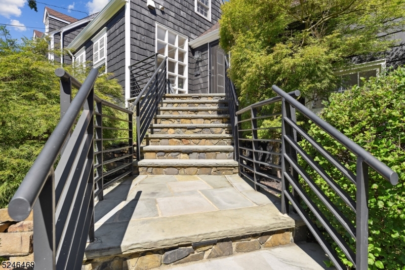 WYCHWOOD - Residential