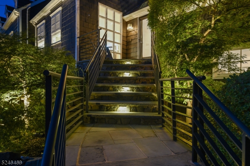 WYCHWOOD - Residential