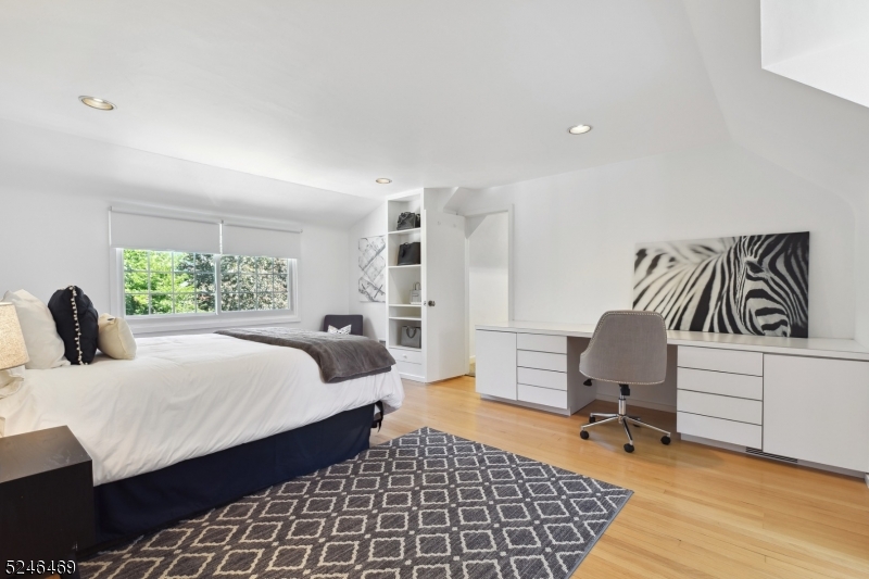 WYCHWOOD - Residential