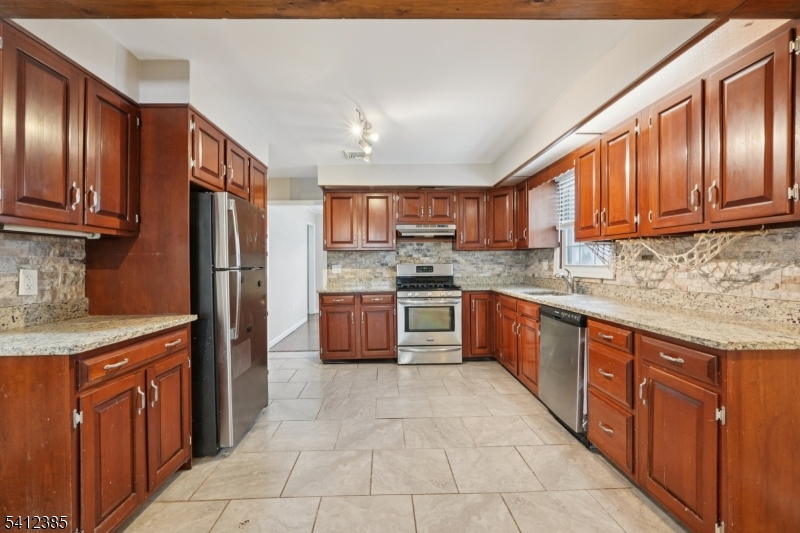 Pompton Plains - Residential