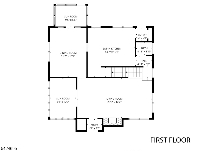 Main image without alt text