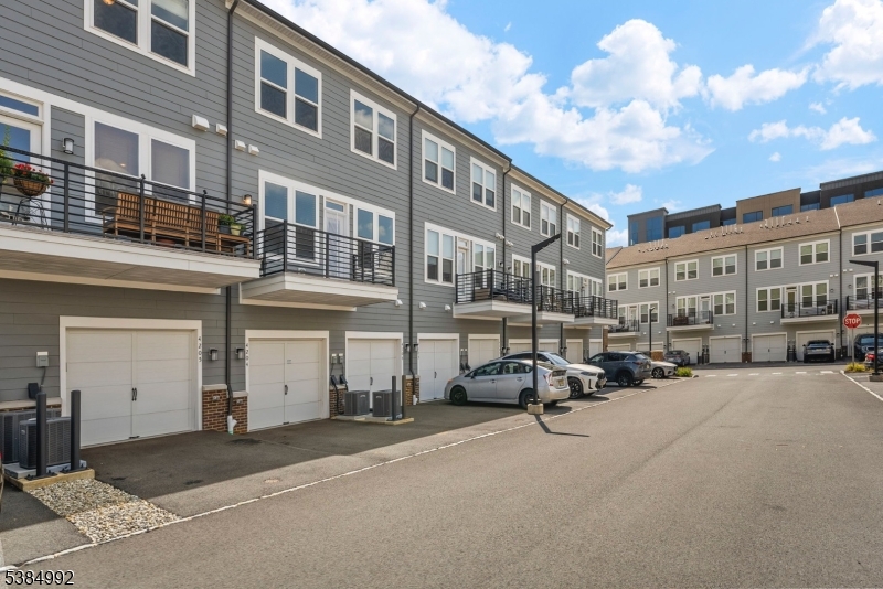 Townhomes At Vermella - Residential