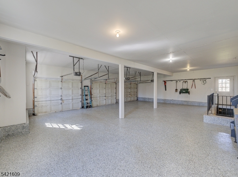 Hill View Farms - Residential