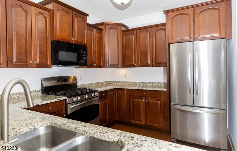 GREENBRIAR FOX RIDGE - Residential