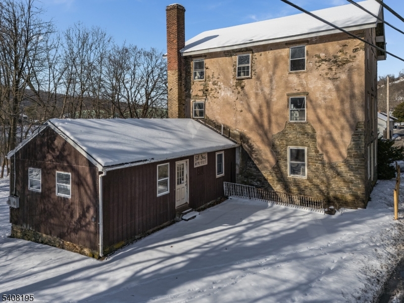 RIVERVIEWS - Residential