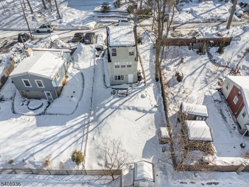Cozy Lake - Residential