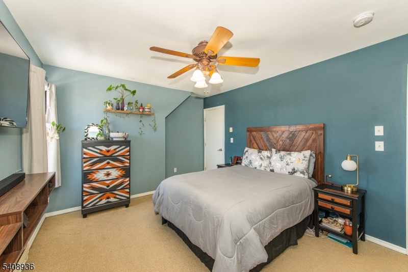 Cozy Lake - Residential