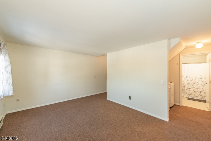 Cozy Lake - Residential