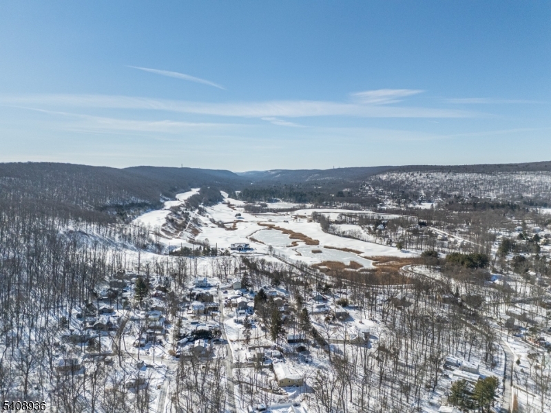 Cozy Lake - Residential