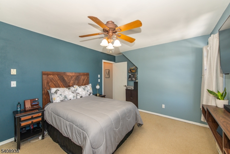 Cozy Lake - Residential