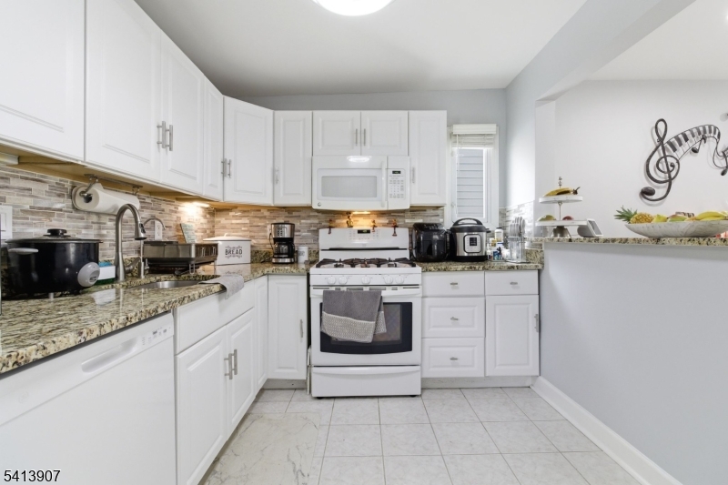 ELMORA - Residential