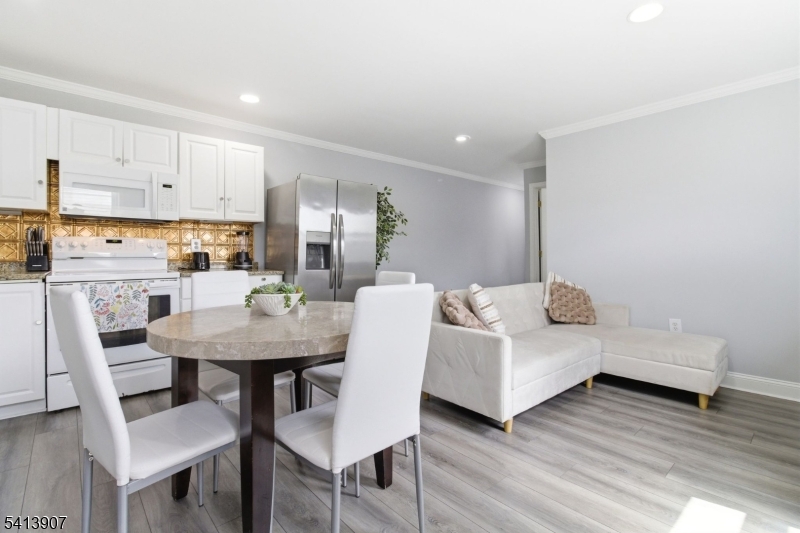 ELMORA - Residential